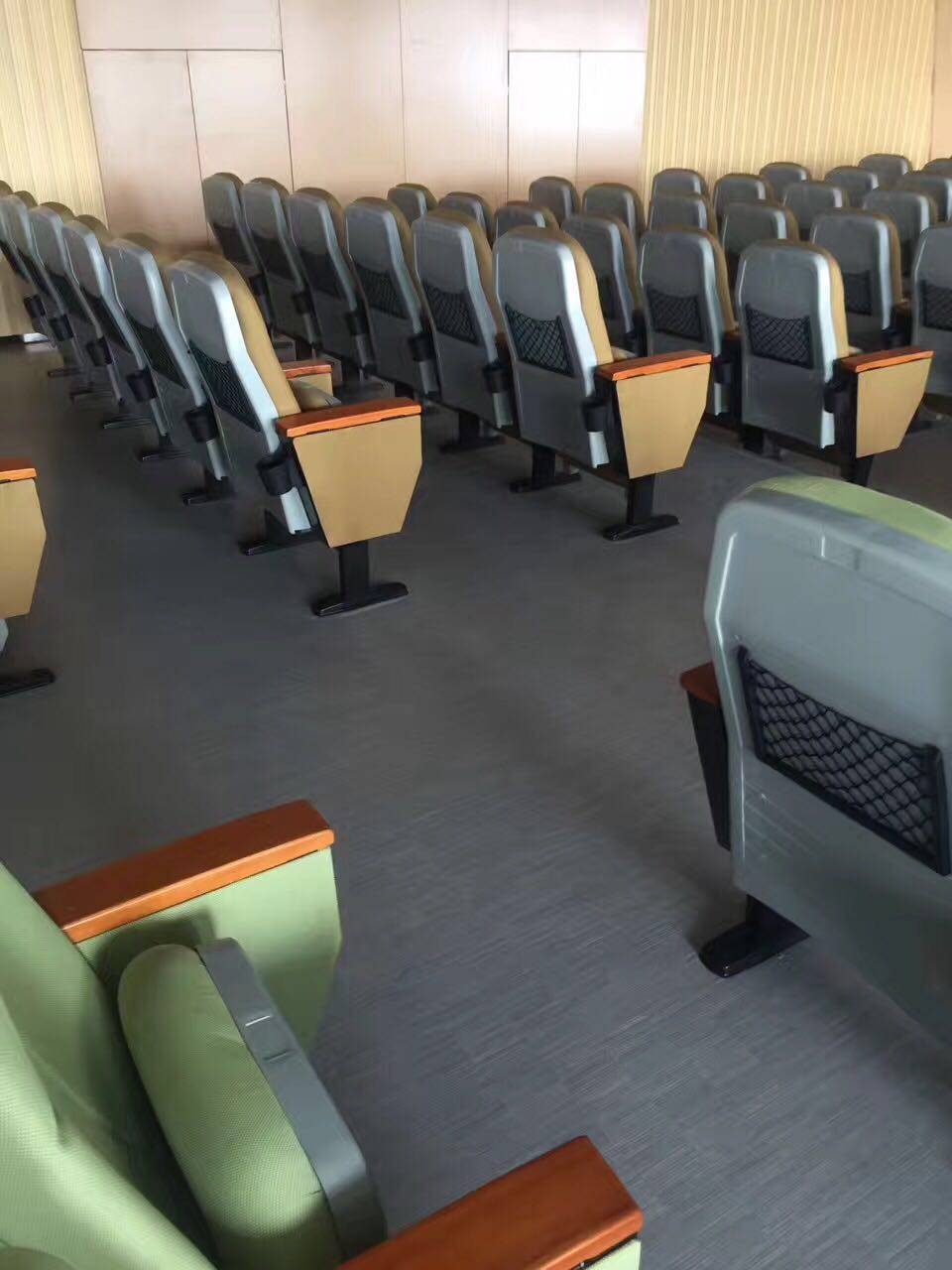 塑膠地板 塑膠地板